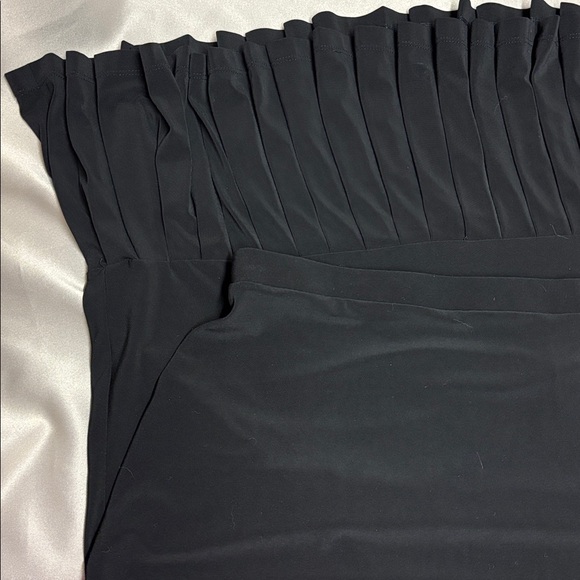 Elementz Pleated Bottom Skirt sz XL - Picture 9 of 12